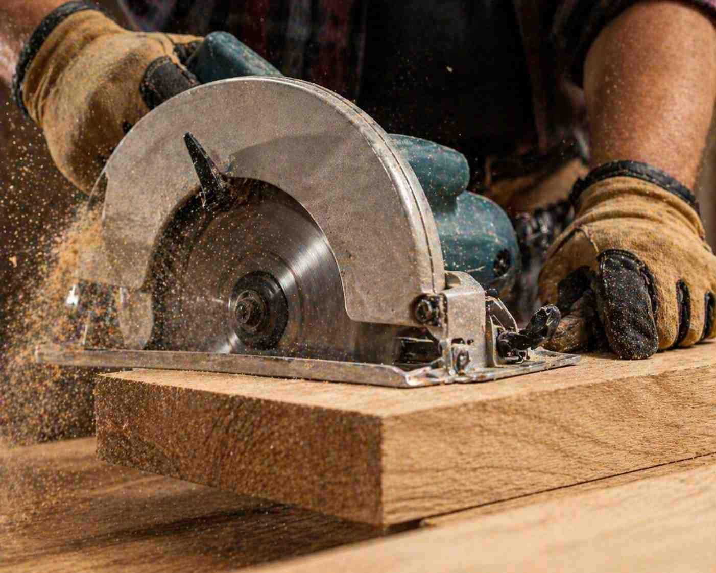 Carpenter services in Modasa
